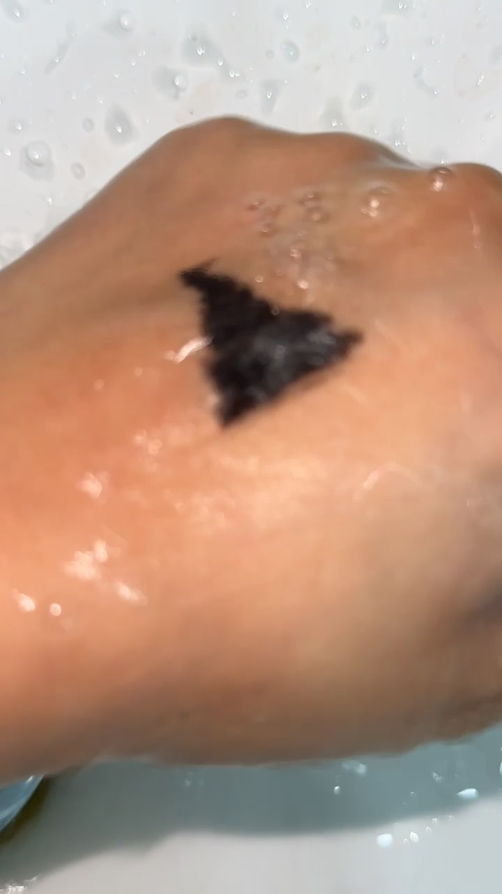 Load video: Black Magnet Eye Kohl